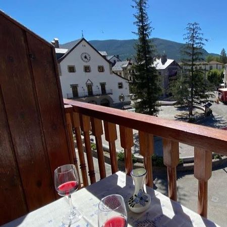 Plaza Centro Leilighet Biescas  Eksteriør bilde